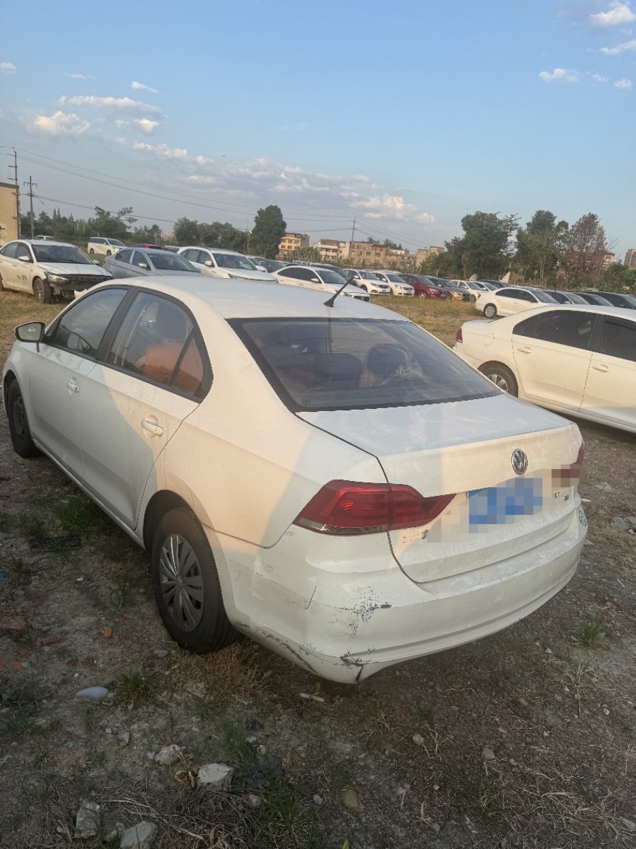Volkswagen Santana 2018 car image #9