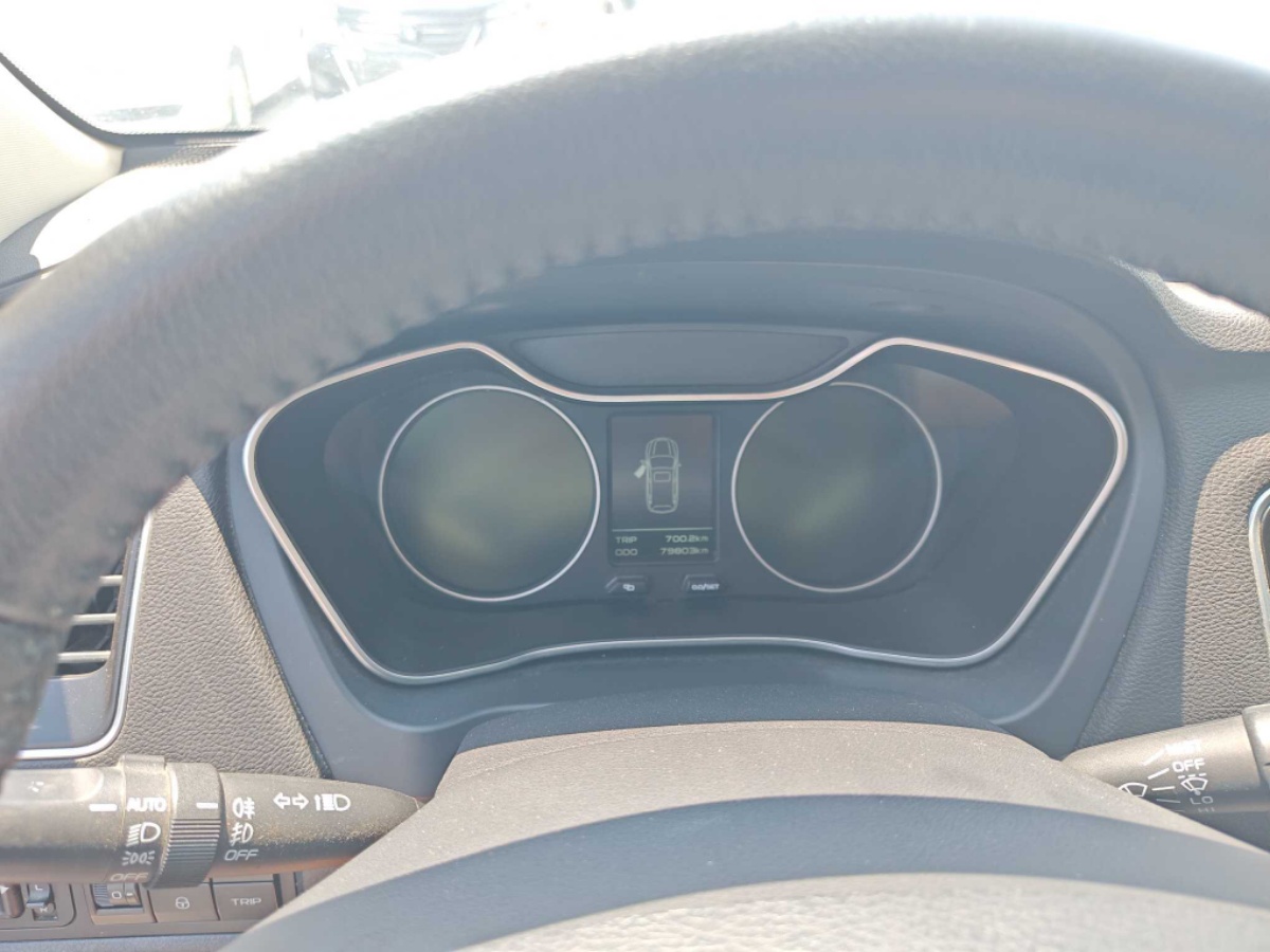 GEELY Vision X6 2016 immagine di auto #9