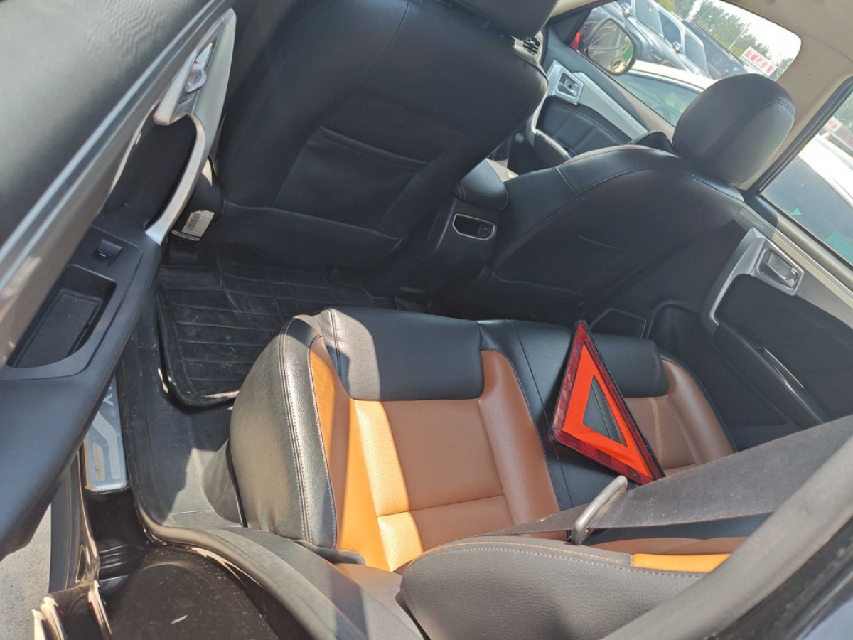 GEELY Vision X6 2016 immagine di auto #7