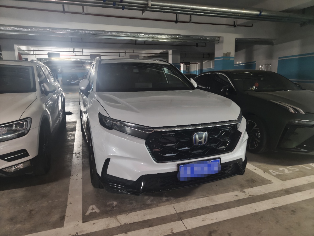 Honda CR-V 2024 car image #3