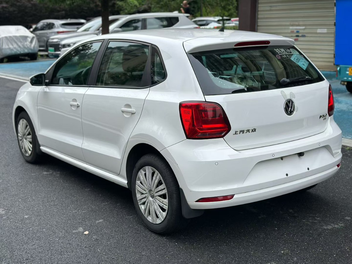 Volkswagen Polo 2018 car image #5