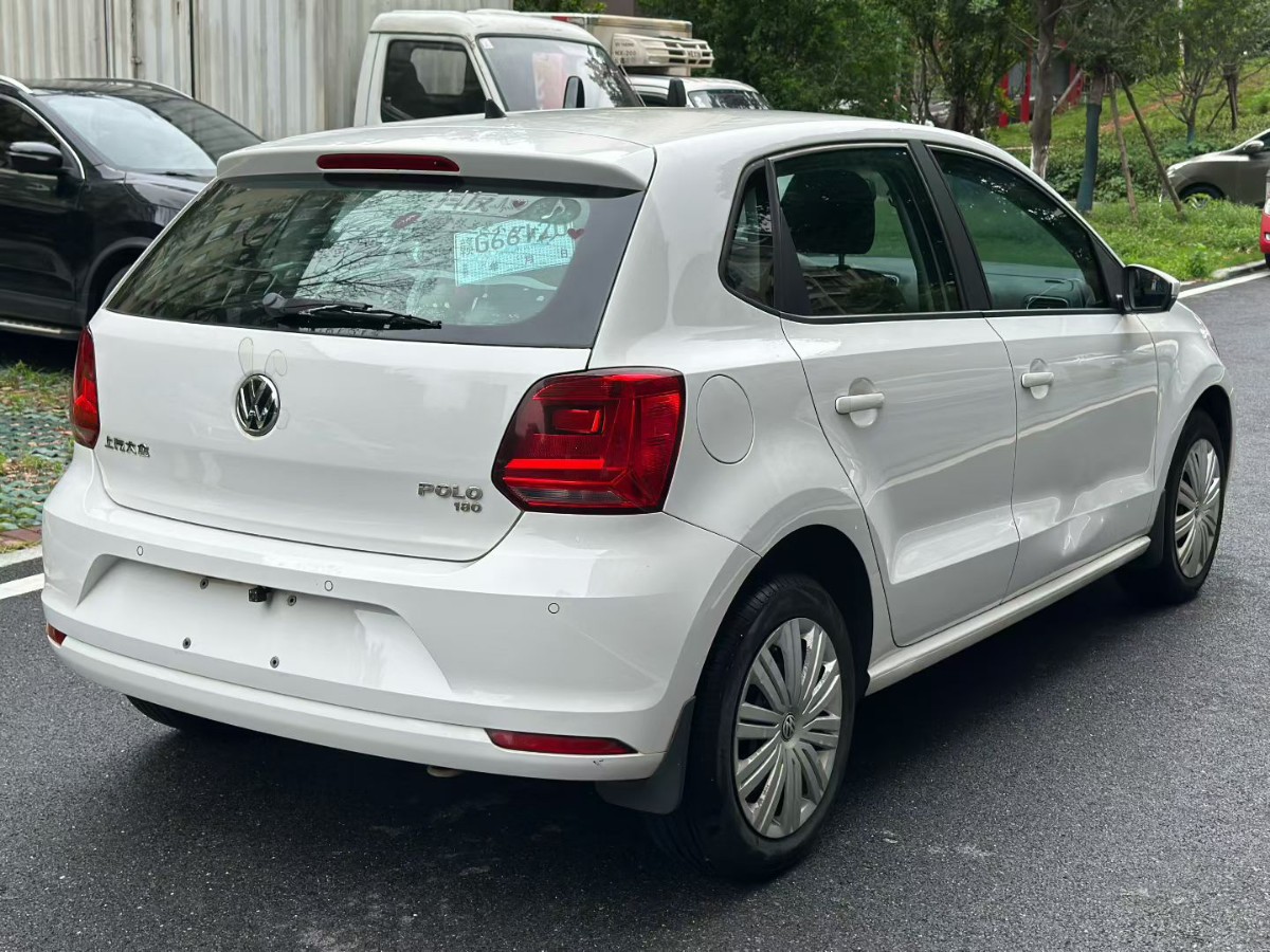 Volkswagen Polo 2018 car image #6