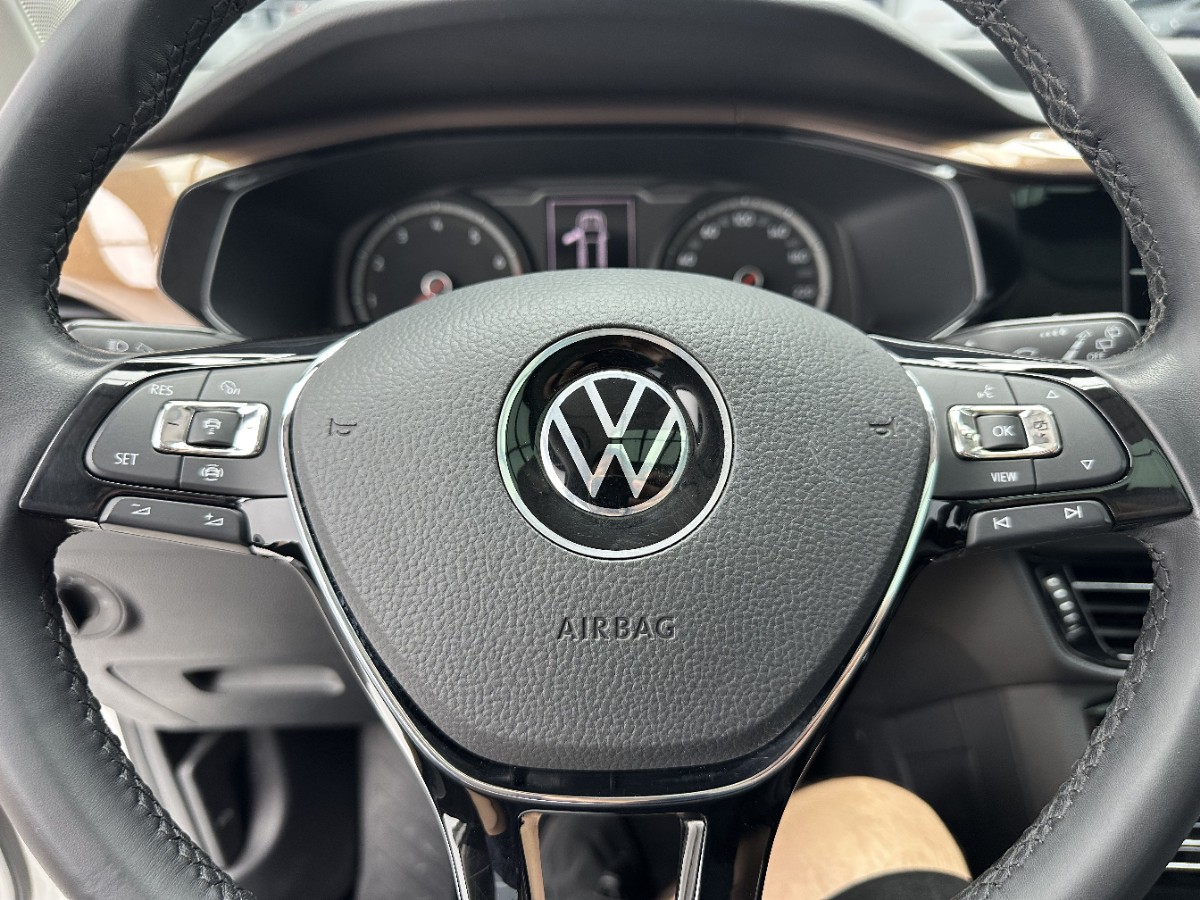 Volkswagen Tharu 2022 car image #13