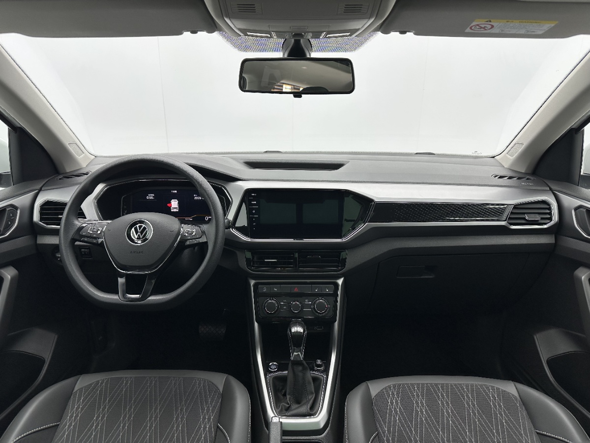 Volkswagen T-Cross 2023 car image #7