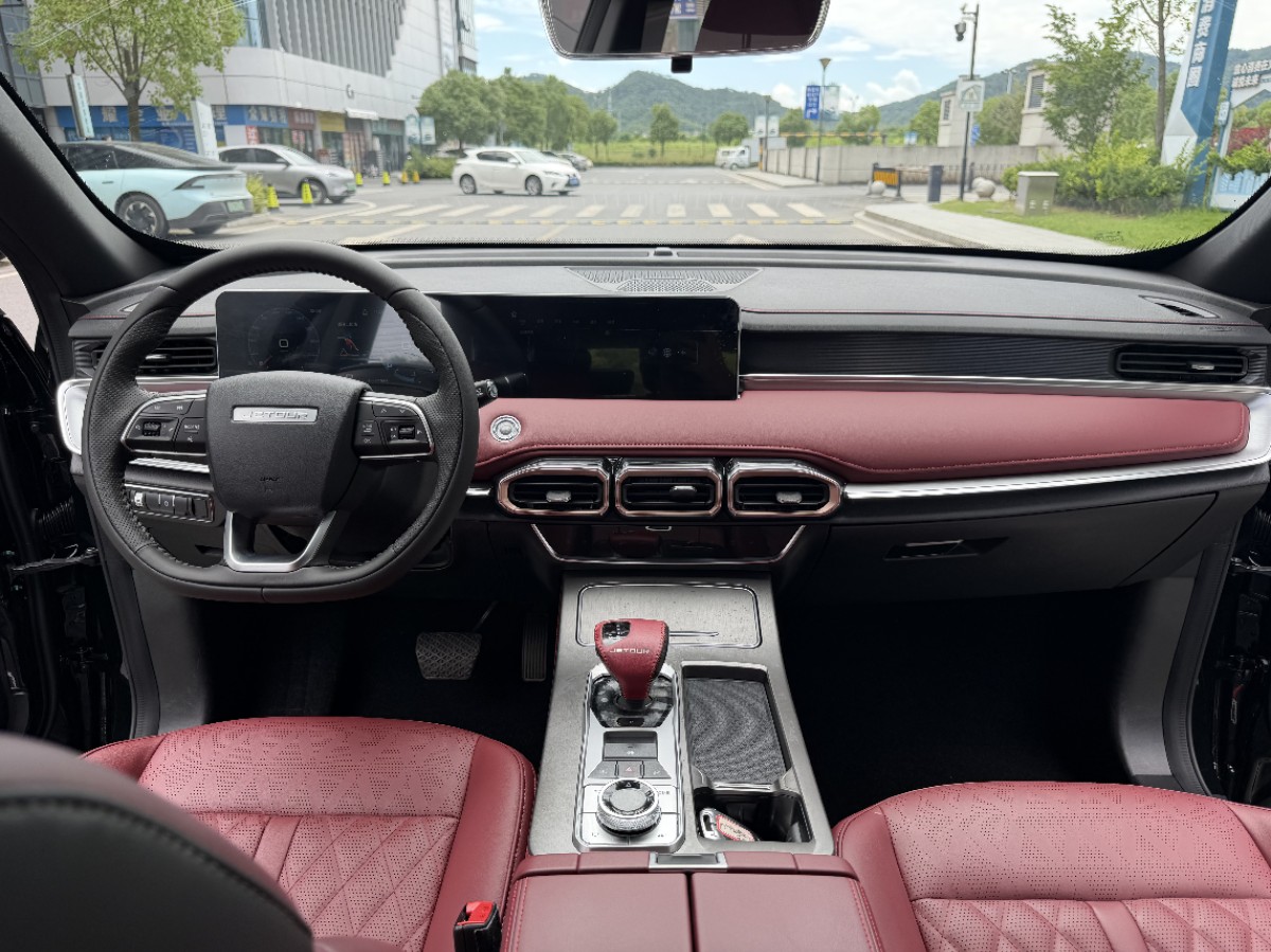 Jetour X70 PLUS 2025 car image #8