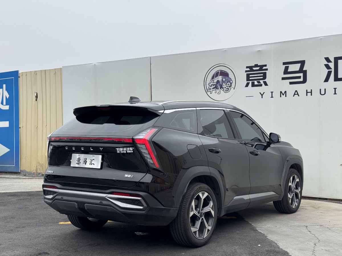 GEELY Boyue L 2025 car image #10