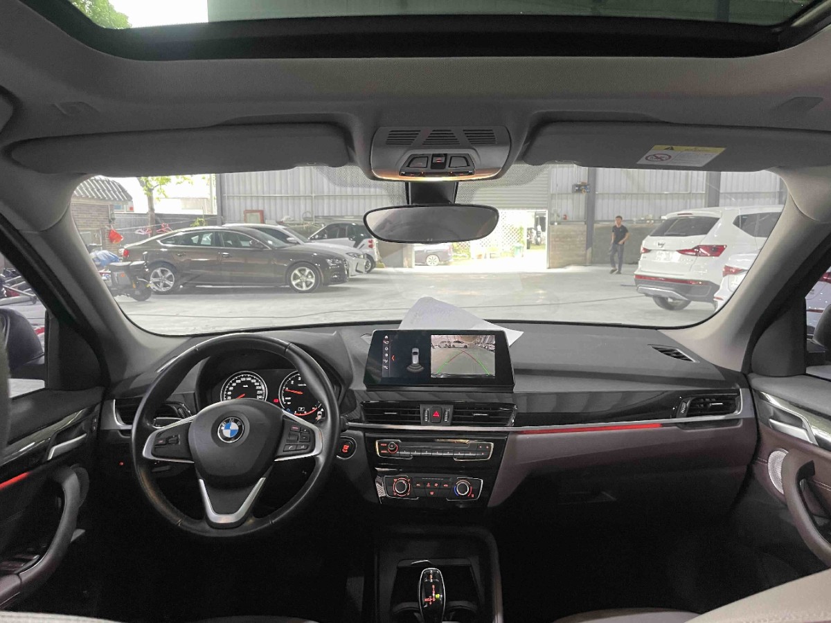 BMW X1 2022 car image #9