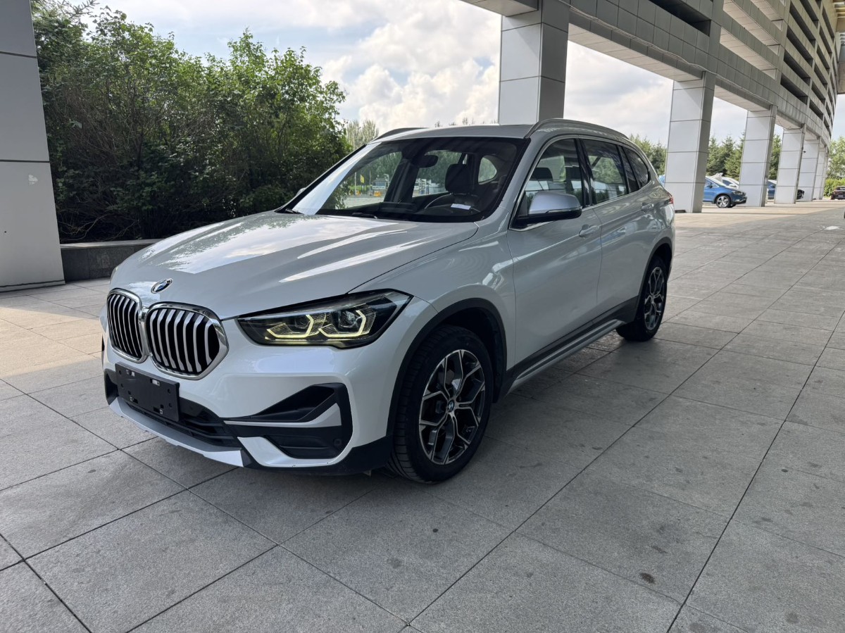 BMW X1 2022 BMW X1 2022 car image
