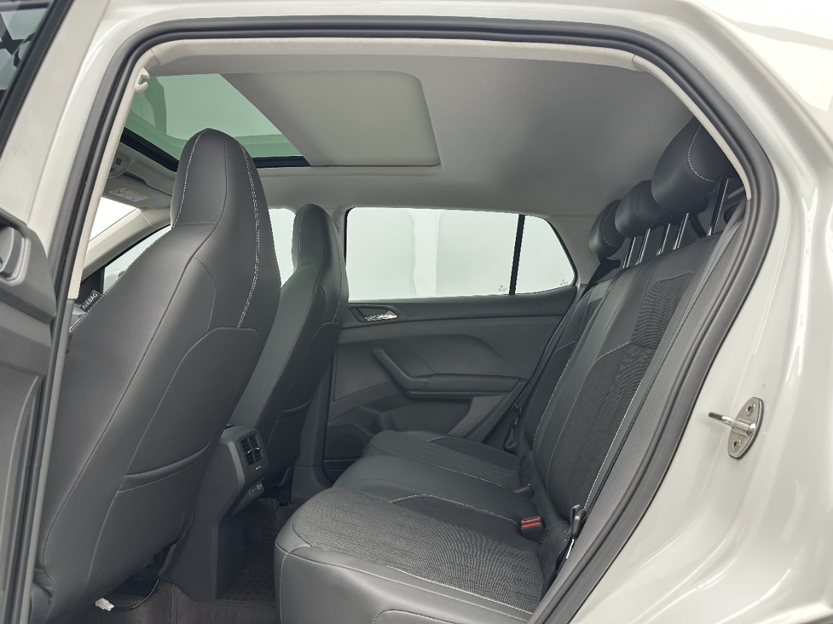 Volkswagen T-Cross 2022 #6 Volkswagen T-Cross 2022 car image #6