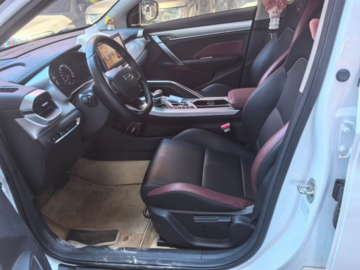 GEELY Coolray 2021 car image #3