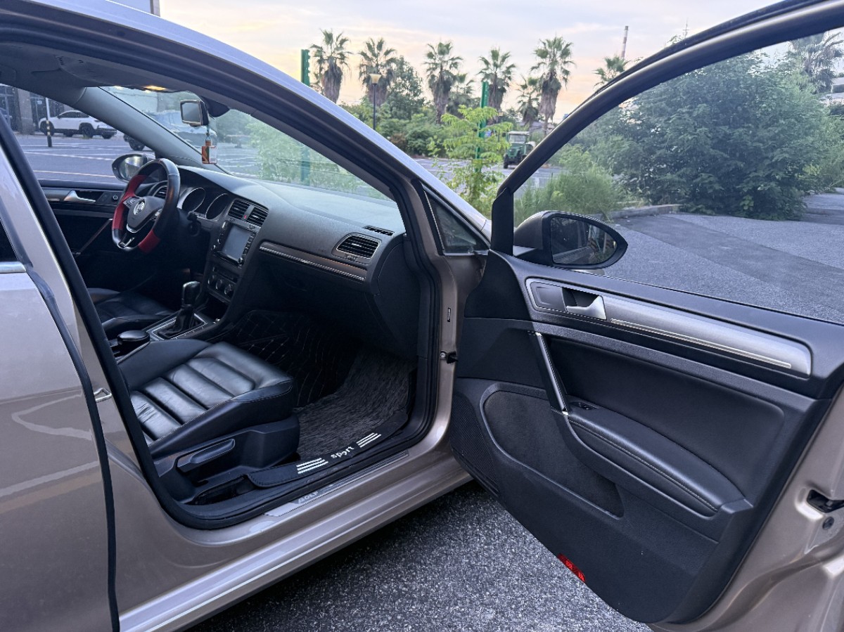 Volkswagen Golf 2016 car image #6