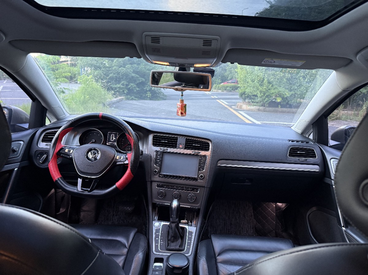 Volkswagen Golf 2016 car image #5
