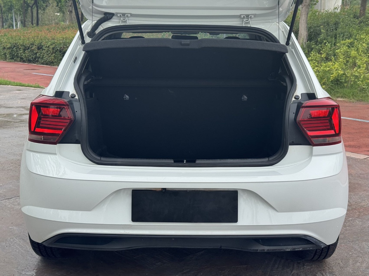 Volkswagen Polo 2024 car image #8