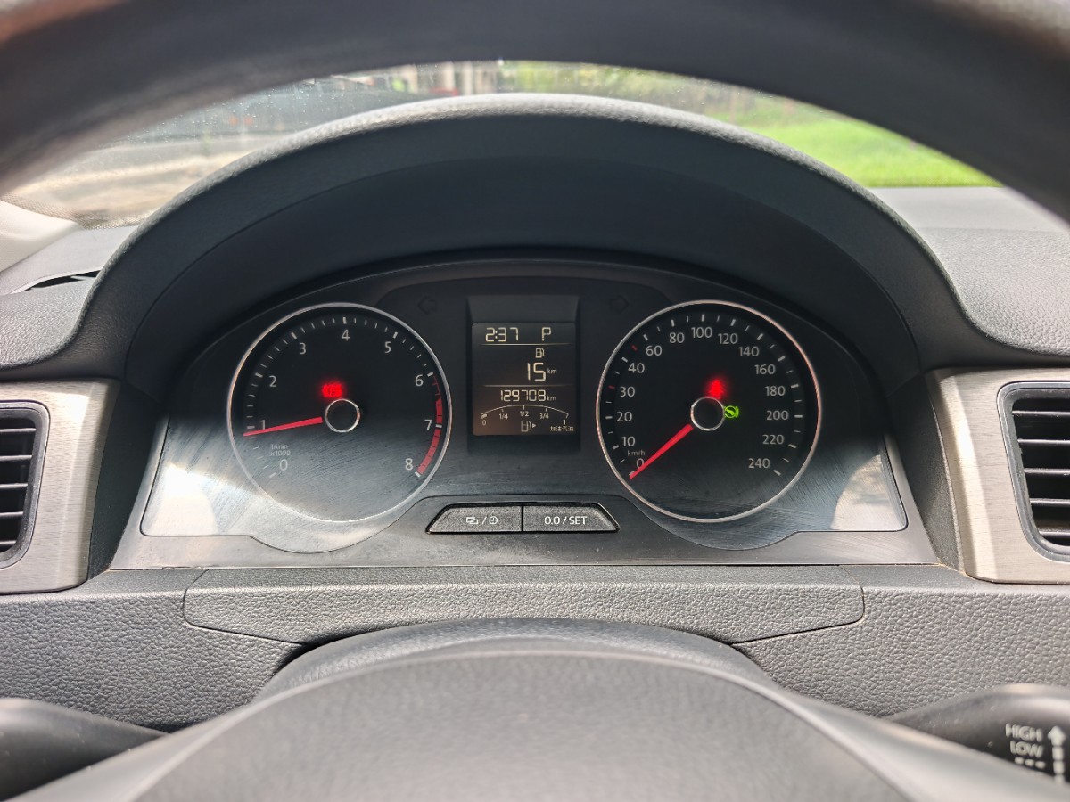 Volkswagen Santana 2016 #4 Volkswagen Santana 2016 car image #4