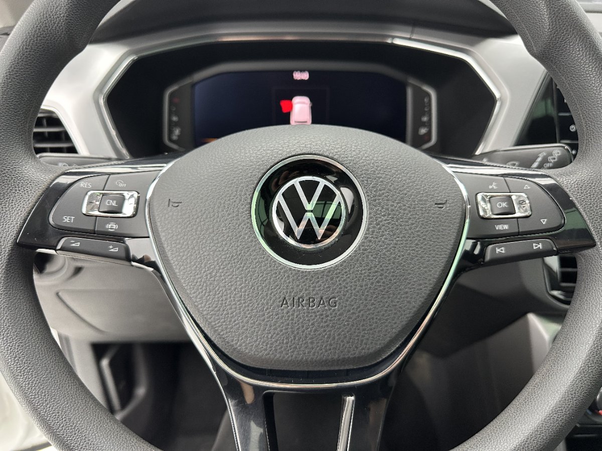 Volkswagen T-Cross 2023 #13 Volkswagen T-Cross 2023 car image #13