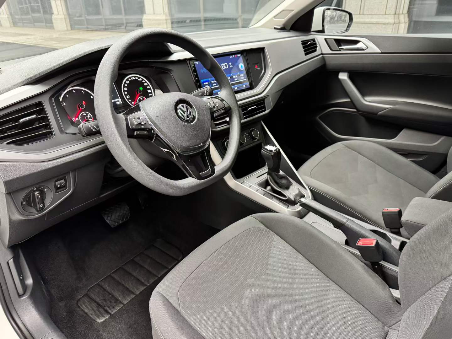 Volkswagen Polo 2021 car image #7