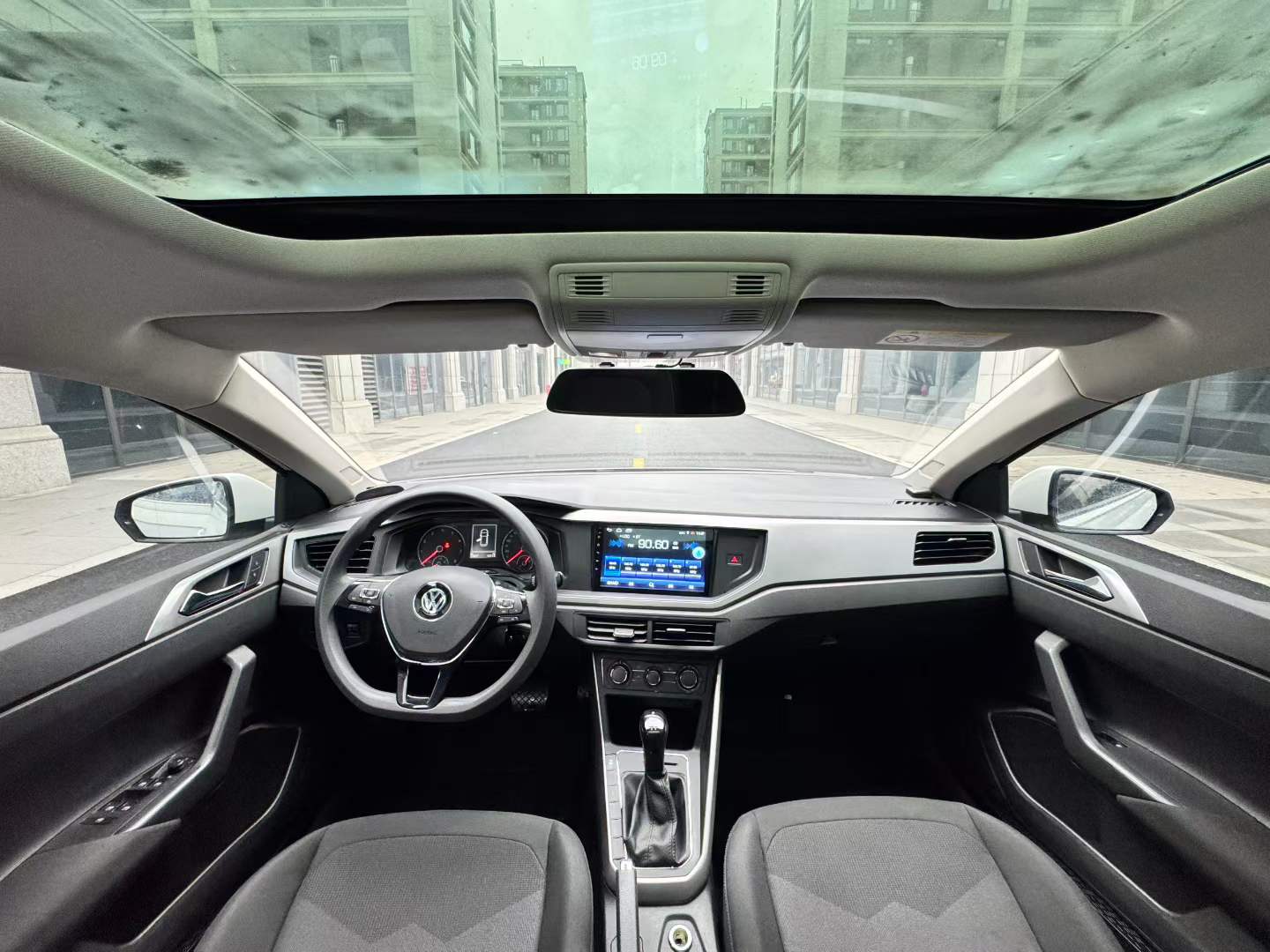 Volkswagen Polo 2021 car image #8