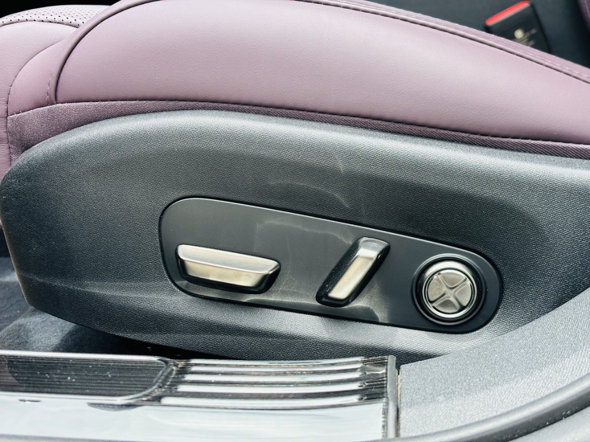 MI SU7 2025 car image #8