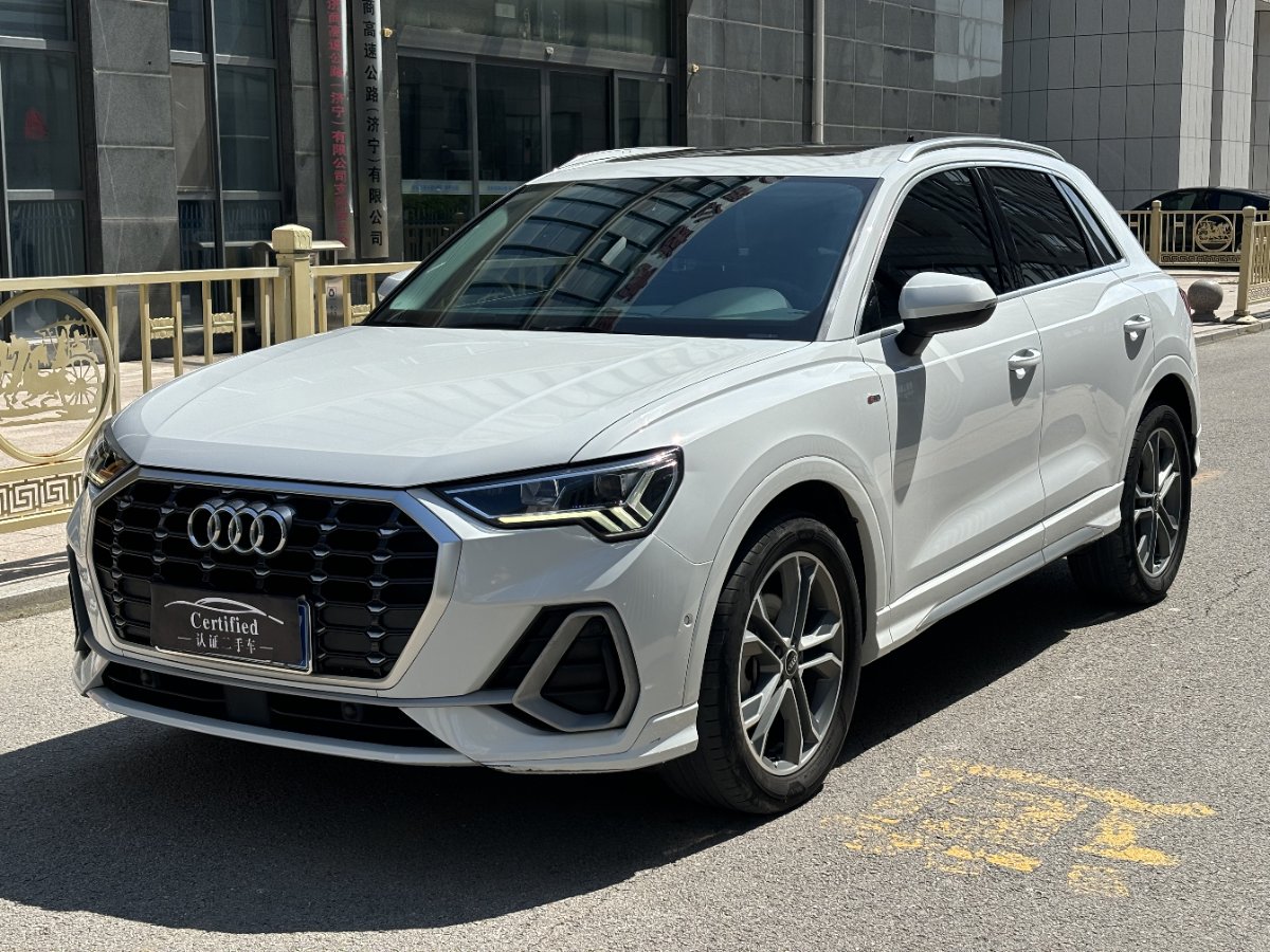 Audi Q3 2021 Audi Q3 2021 car image