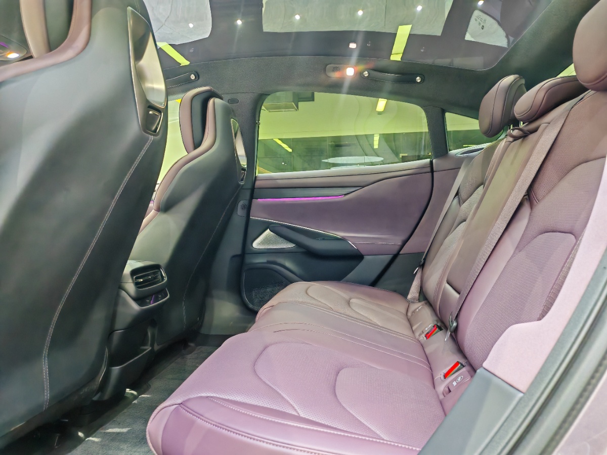 MI SU7 2025 car image #5