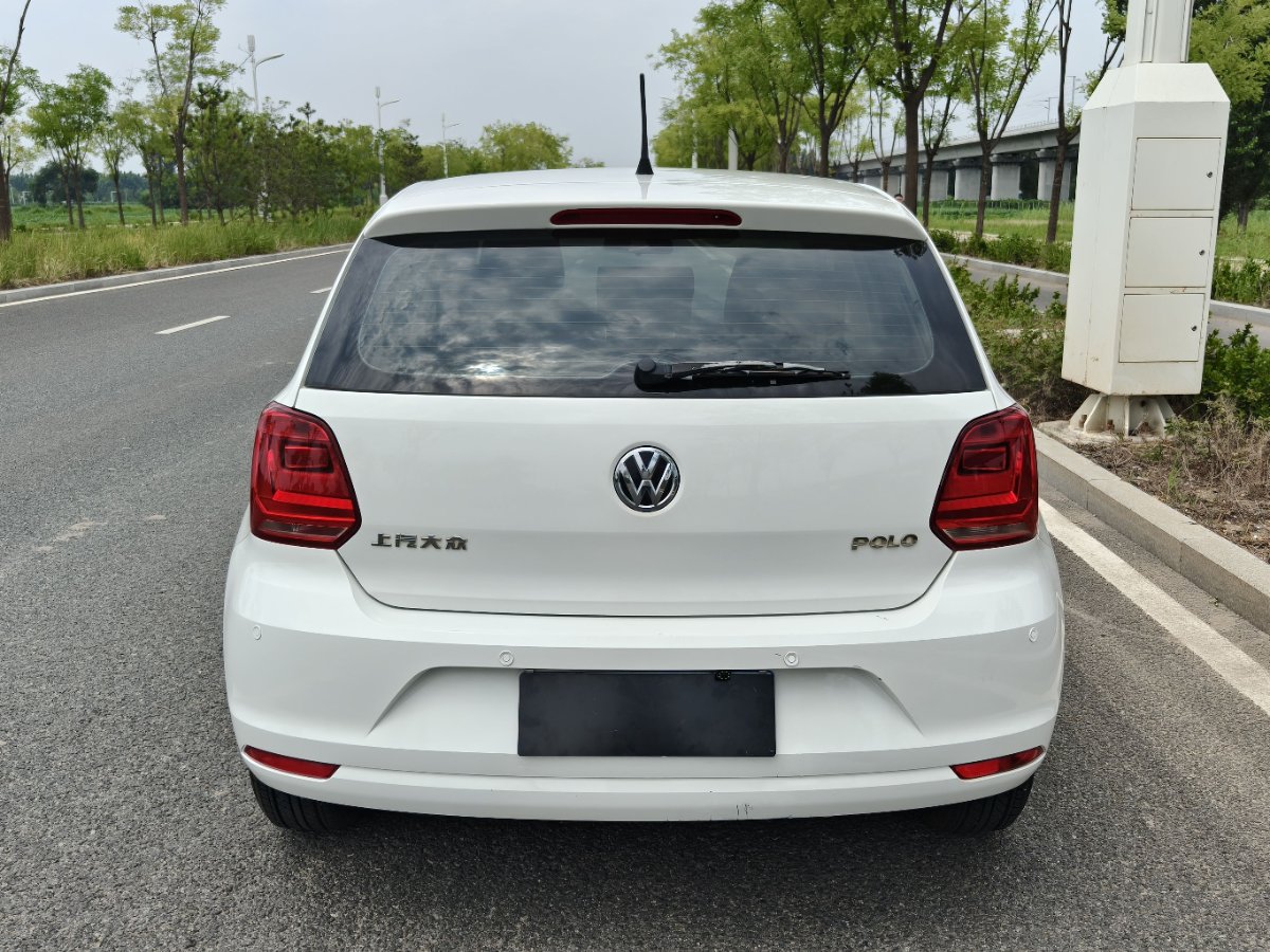 Volkswagen Polo 2017 car image #5