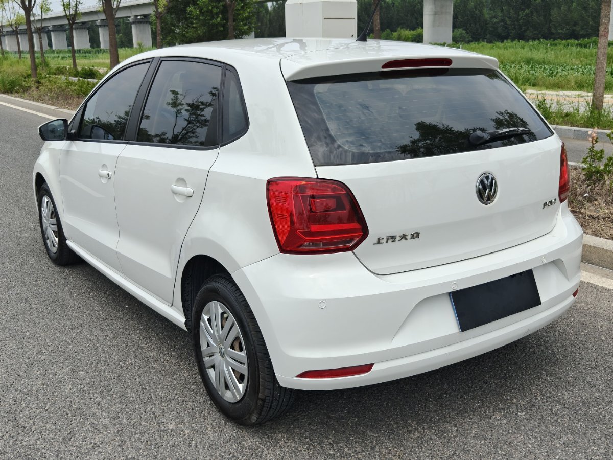 Volkswagen Polo 2017 car image #6