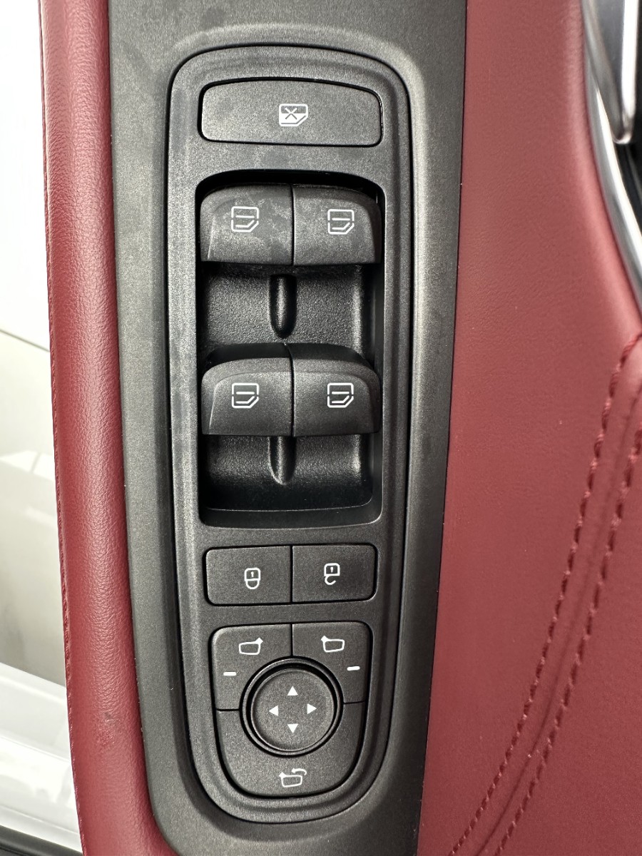 Jetour X70 PLUS 2022 car image #12