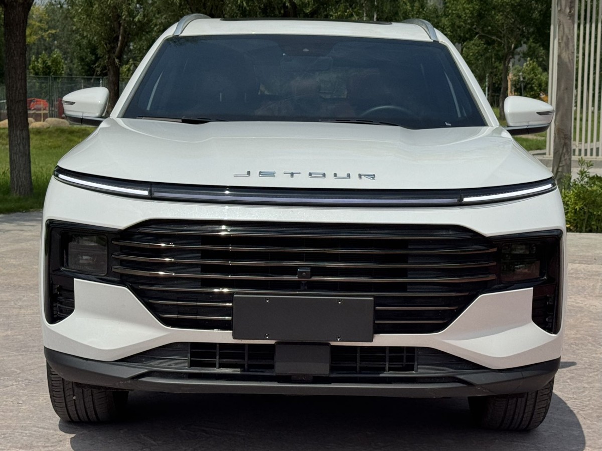 Jetour X70 PLUS 2025 #2 Jetour X70 PLUS 2025 car image #2