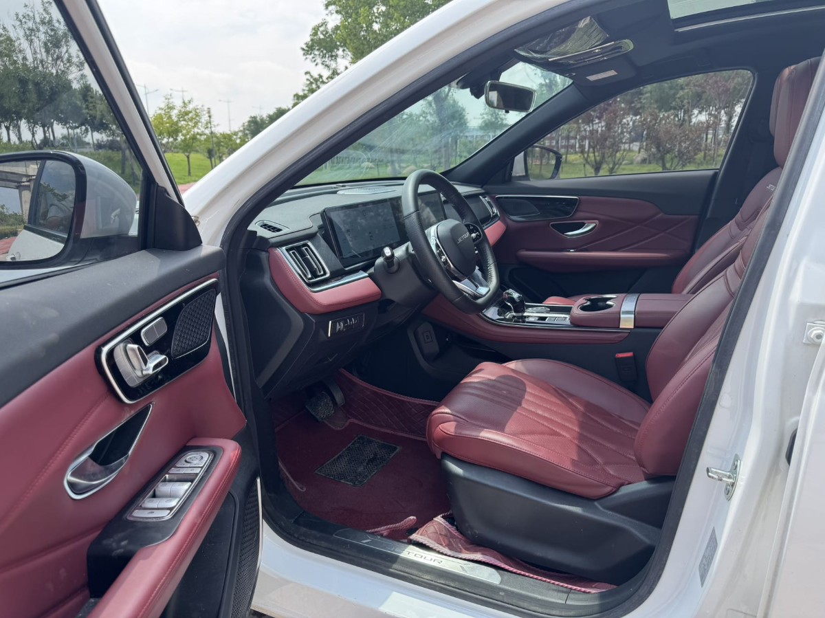 Jetour X70 PLUS 2025 #6 Jetour X70 PLUS 2025 car image #6