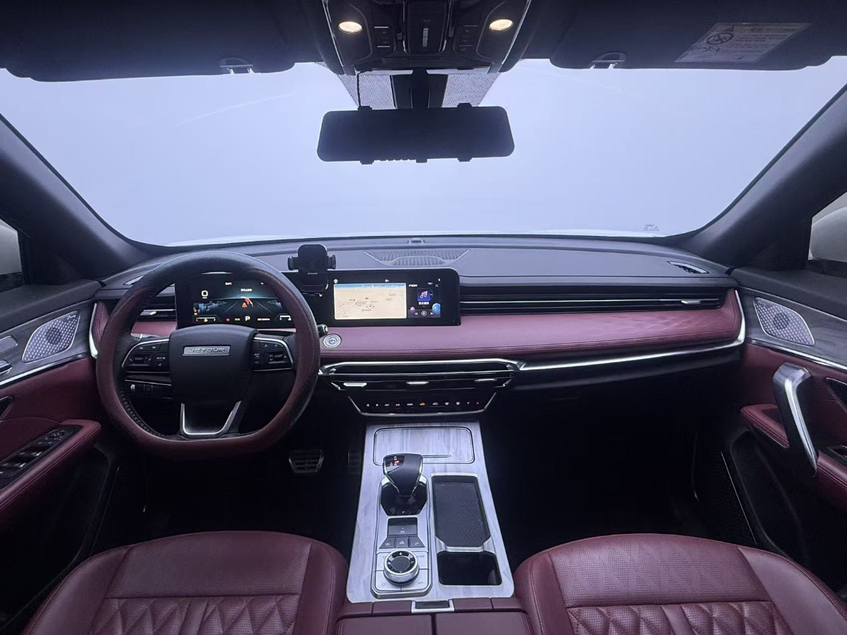 Jetour X70 PLUS 2024 car image #8