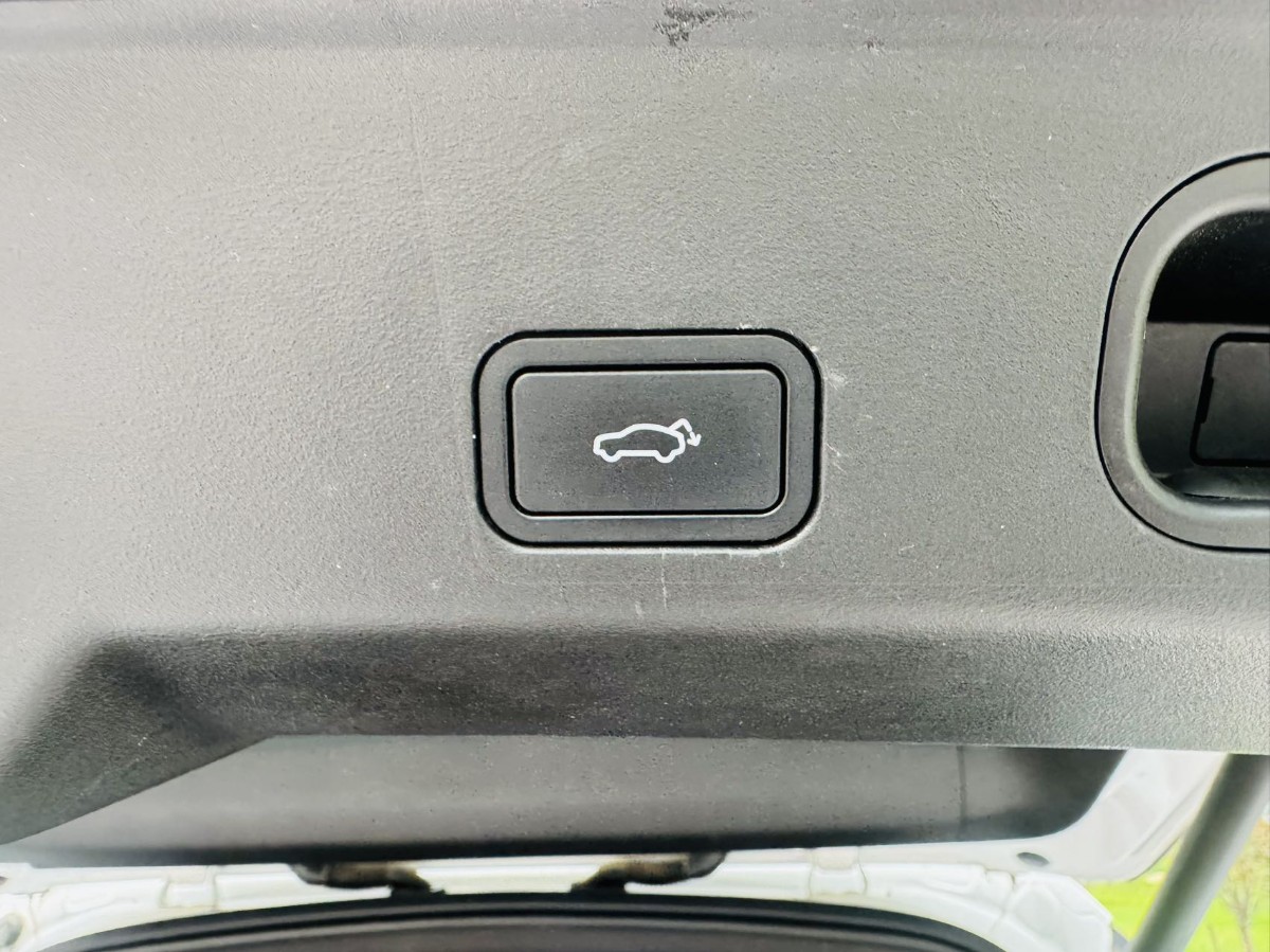 GEELY Boyue L 2025 #12 GEELY Boyue L 2025 car image #12