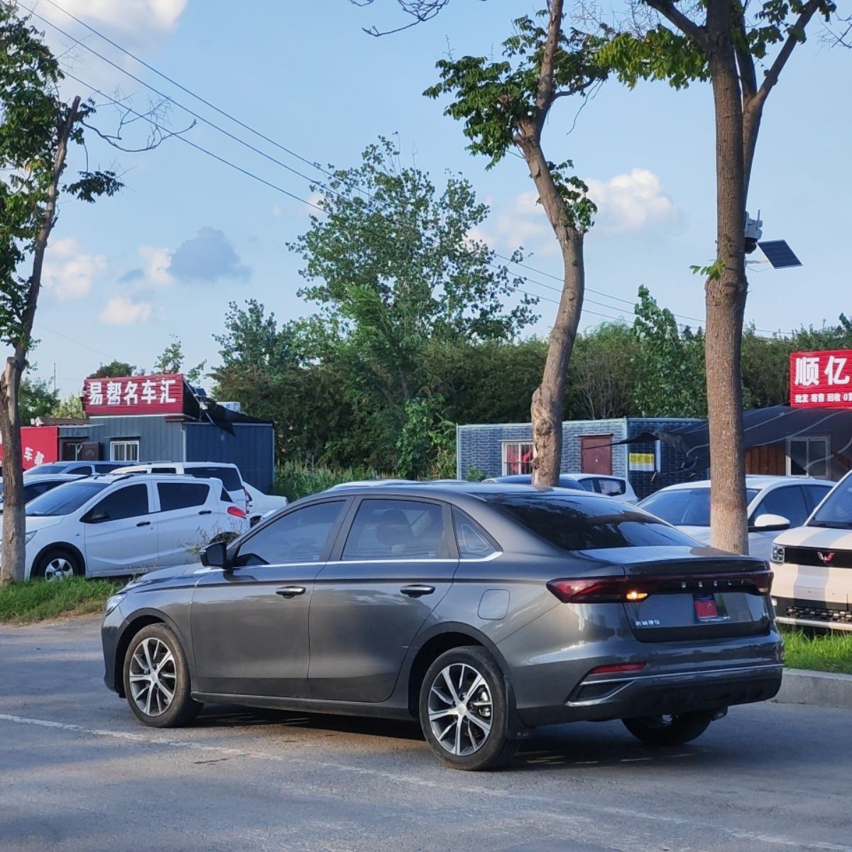 GEELY Emgrand 2023 car image #7