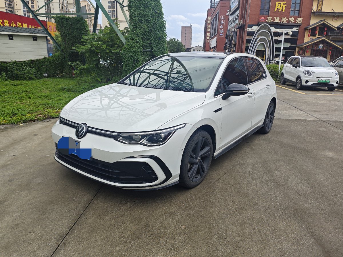 Volkswagen Golf 2023 car image 