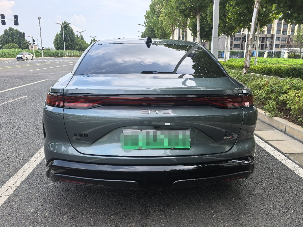 BYD HanL 2025 #5 BYD HanL 2025 car image #5
