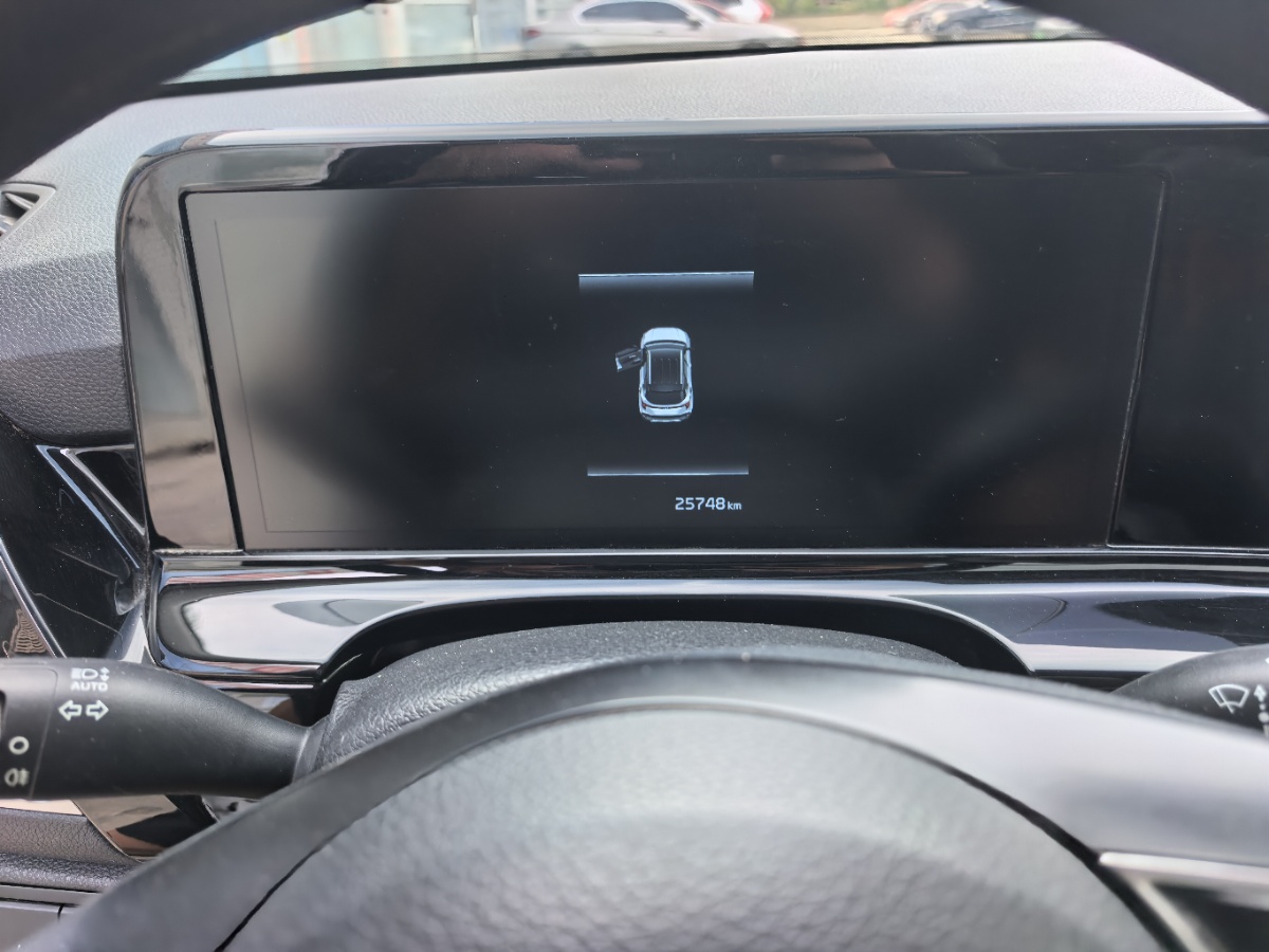 Kia Seltos 2023 car image #4