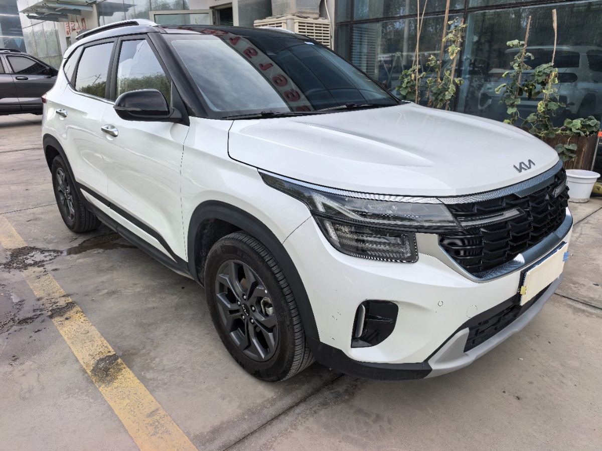 Kia Seltos 2023 car image #3
