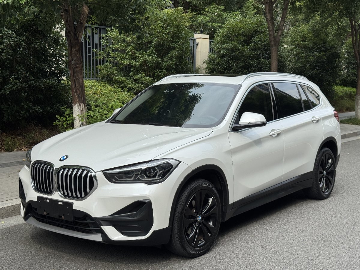BMW X1 2021 BMW X1 2021 car image