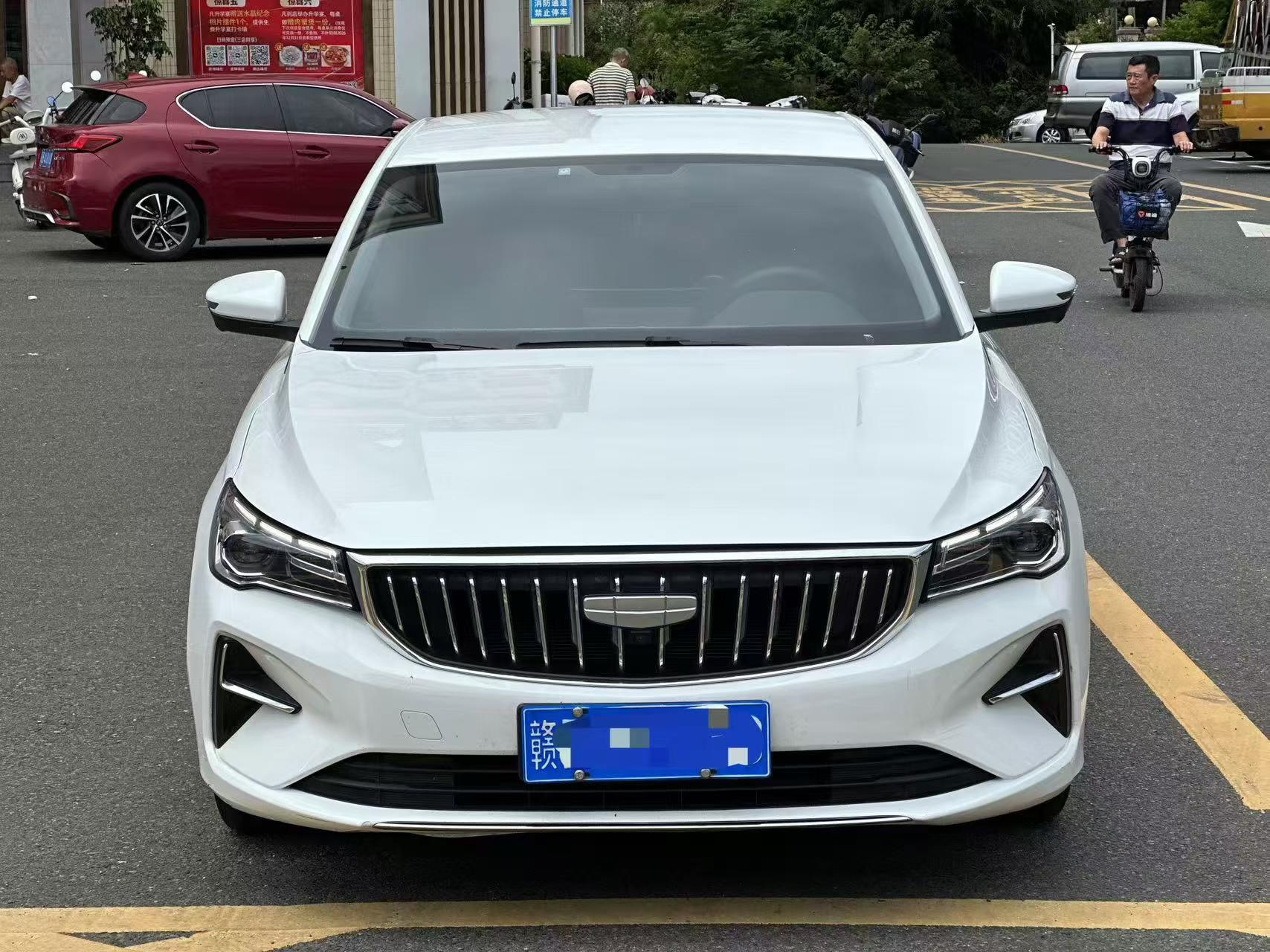 GEELY Emgrand 2025 car image #2