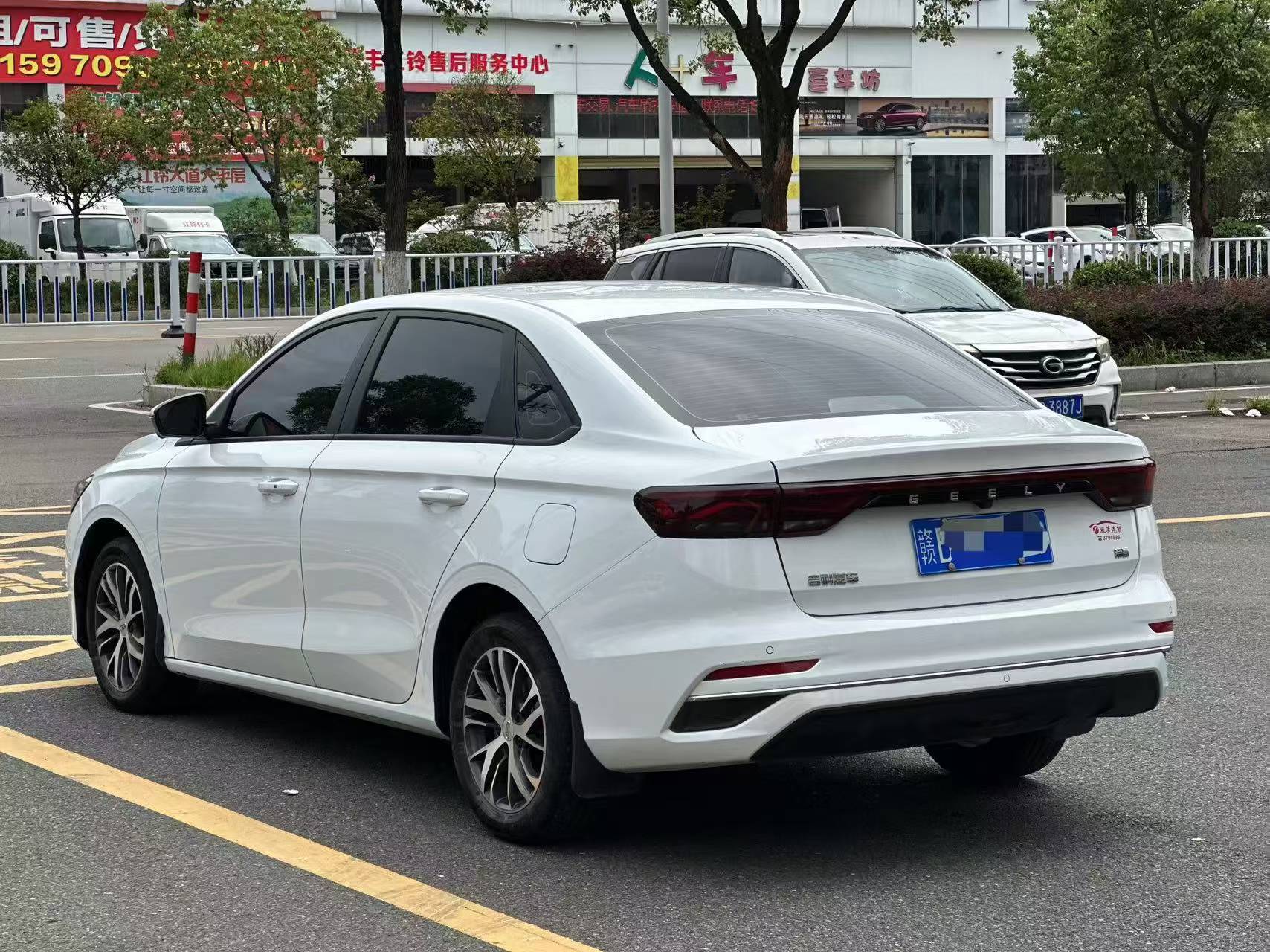 GEELY Emgrand 2025 car image #9