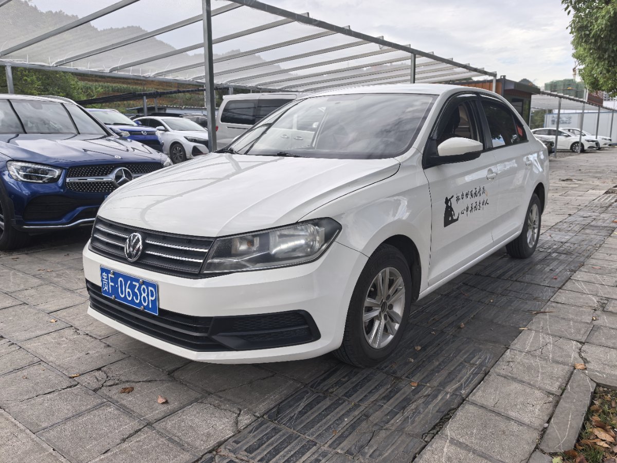 Volkswagen Santana 2022 car image 