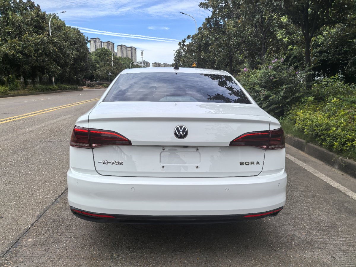 Volkswagen Bora 2022 car image #11