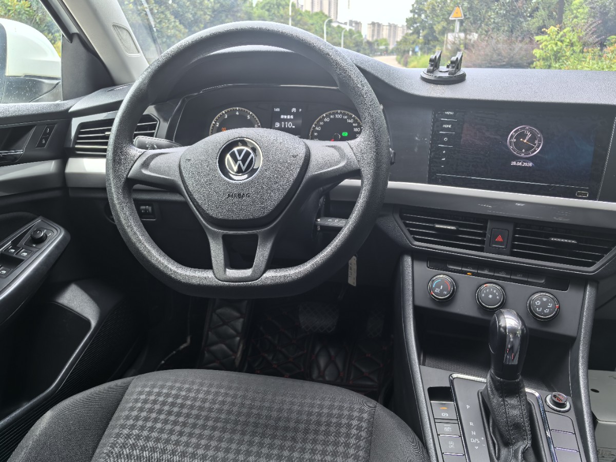 Volkswagen Bora 2022 car image #8