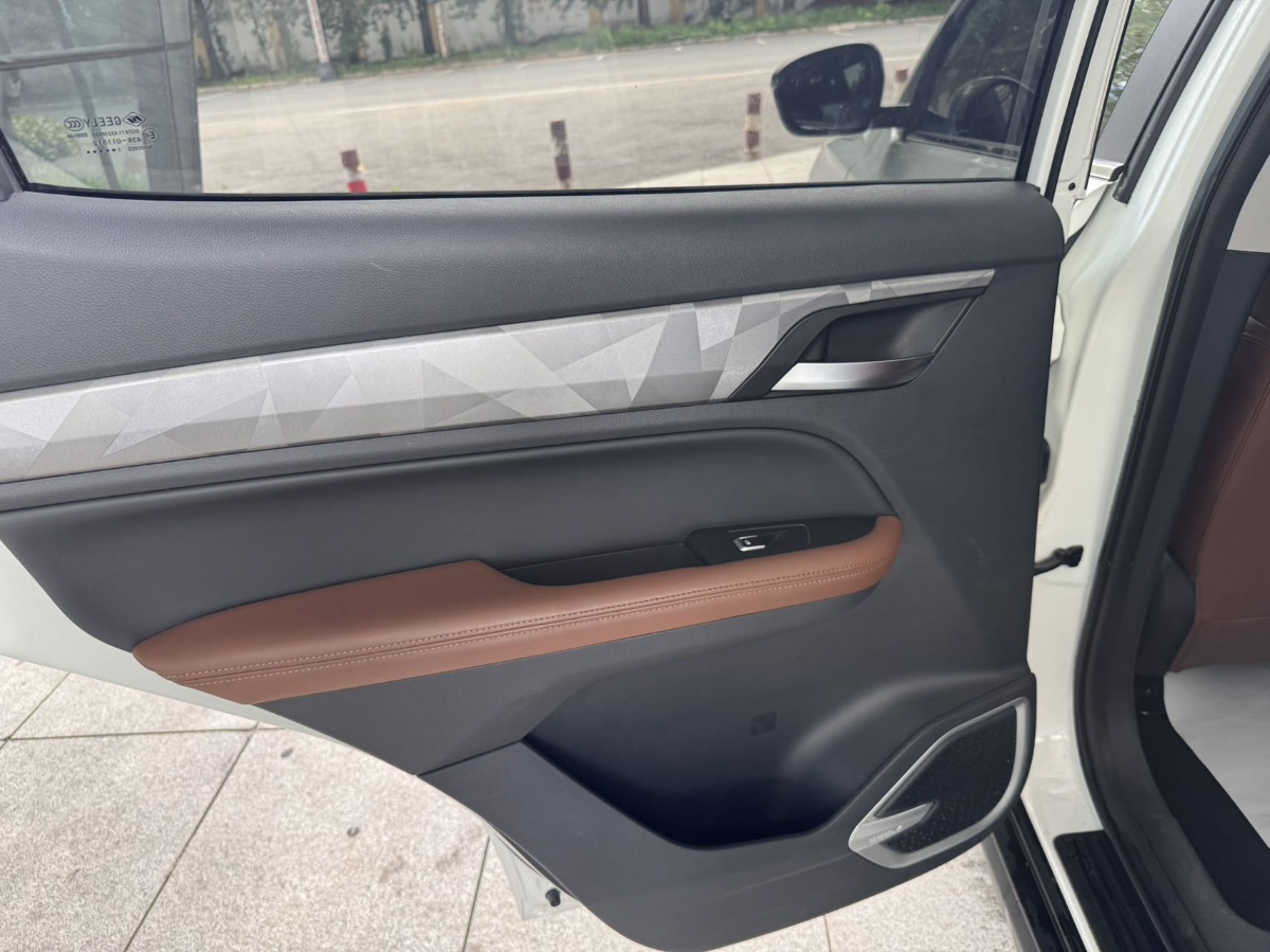 GEELY Vision X6 2021 car image #9