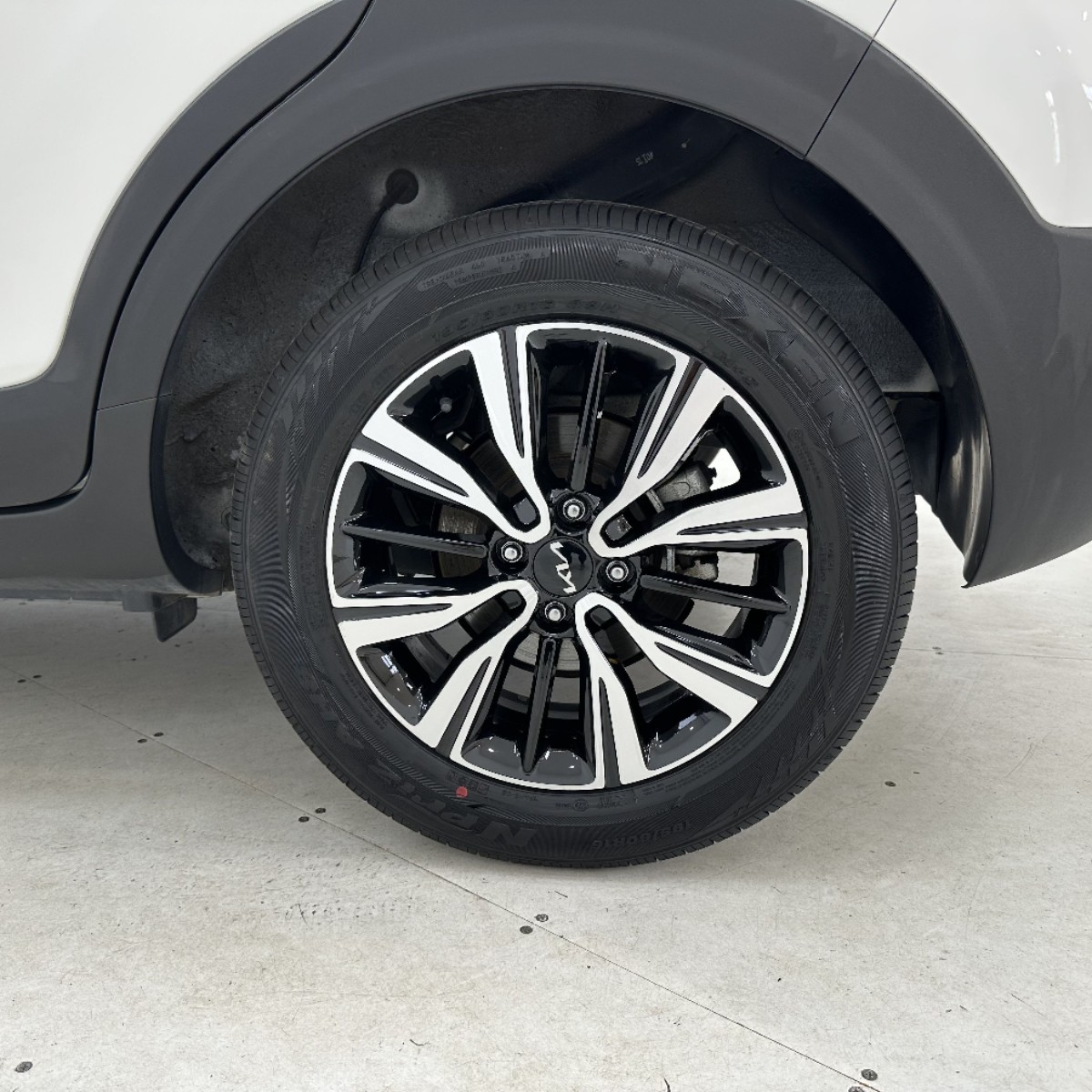 Kia KX1 2026 car image #8