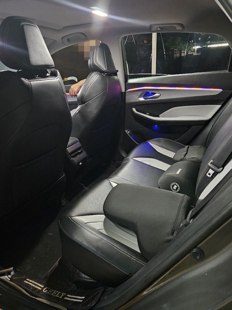 GEELY Binray 2024 car image #7