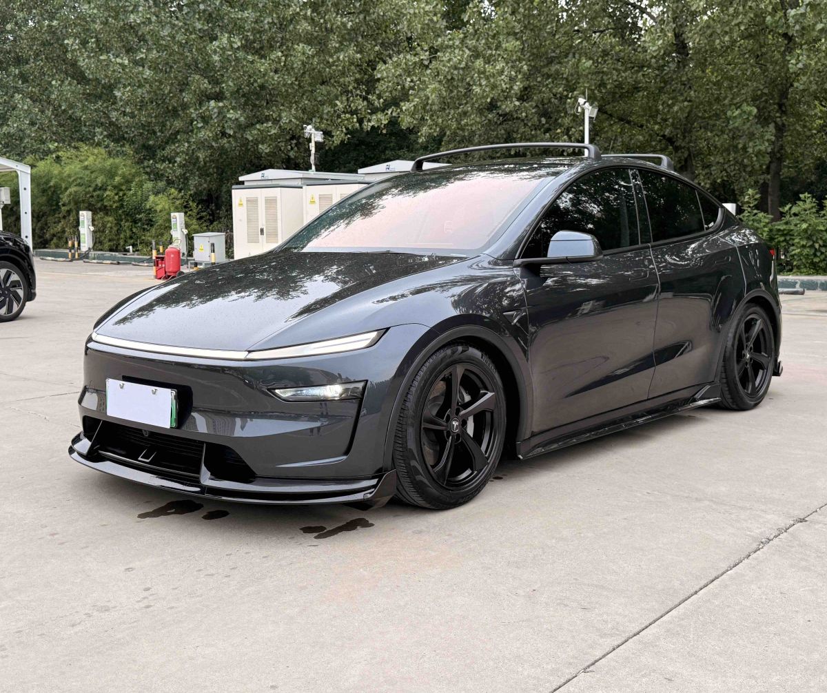 Tesla Model Y 2025 Tesla Model Y 2025 car image
