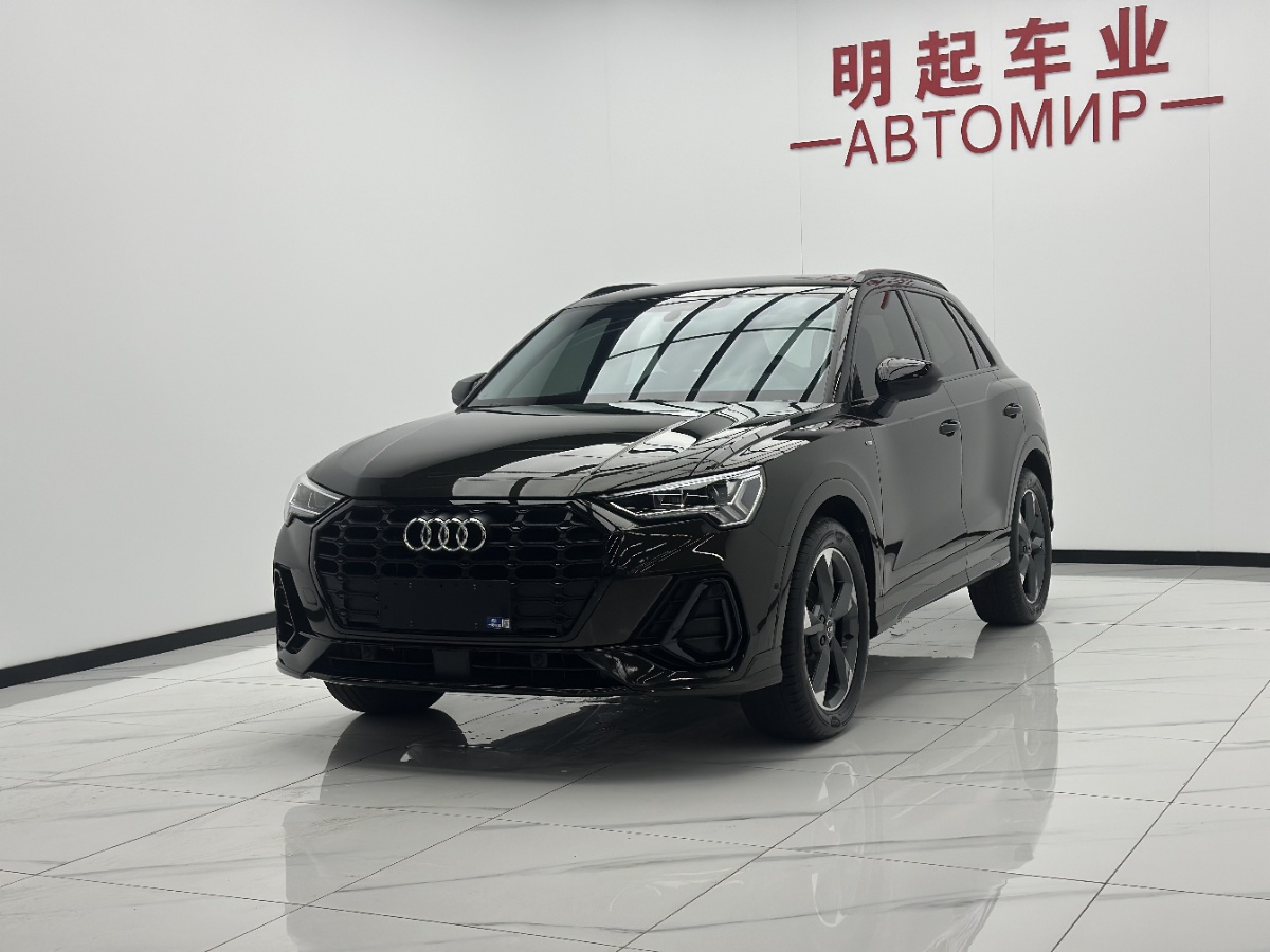 Audi Q3 2022 car image #4