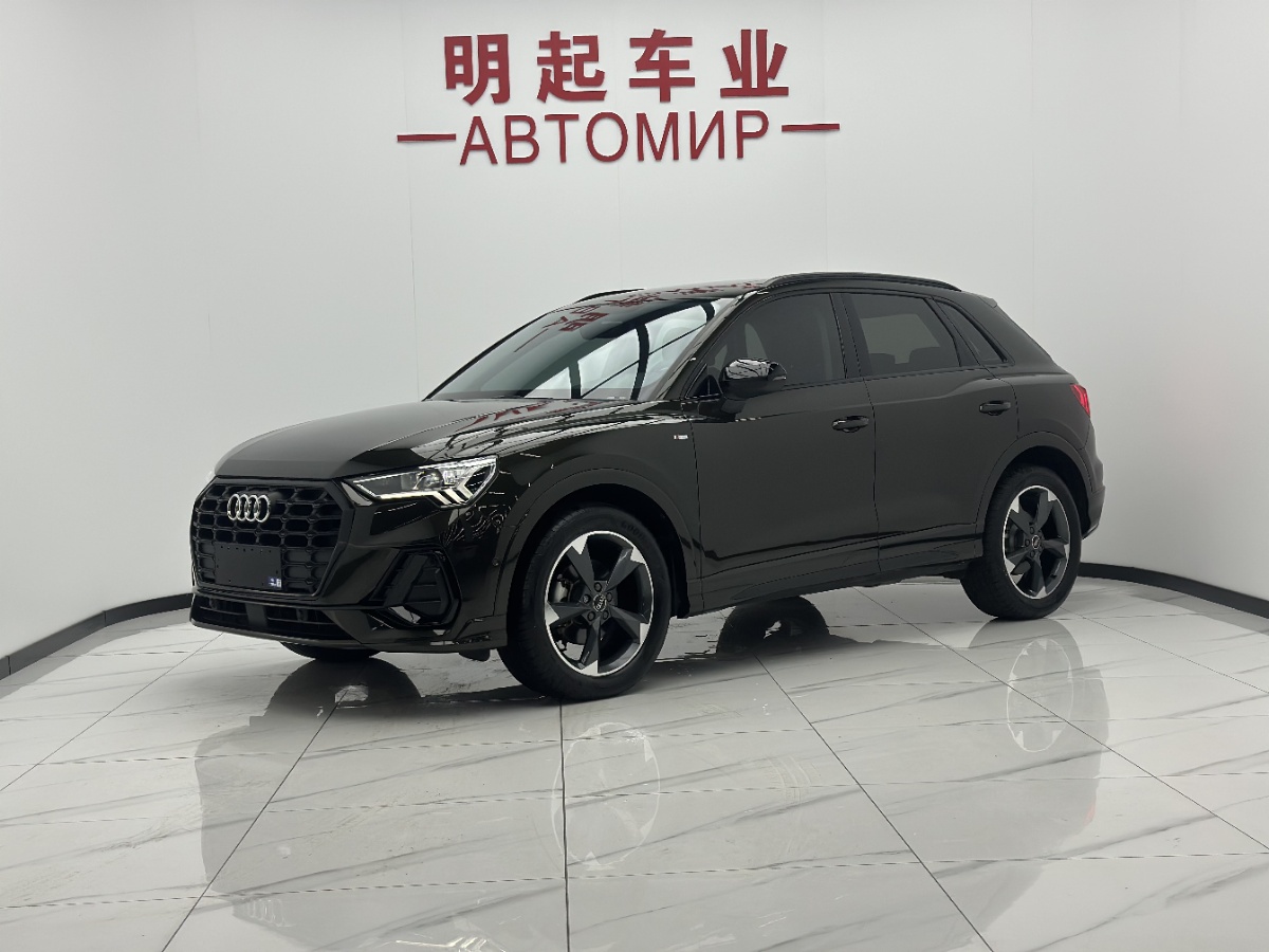 Audi Q3 2022 car image 