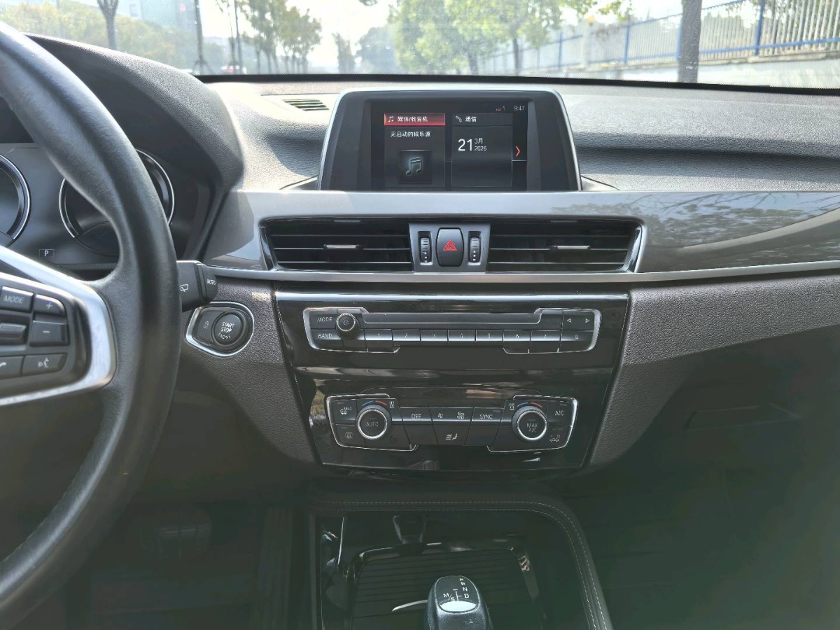 BMW X1 2018 #10 BMW X1 2018 car image #10