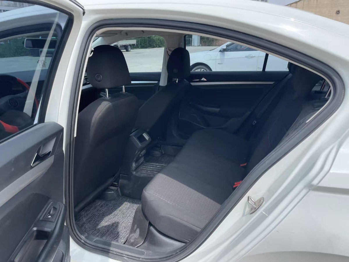 Volkswagen Bora 2019 car image #4